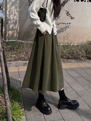 复古绿字半身裙女春秋新款韩系温柔风百搭高腰松紧显瘦中长款裙薪