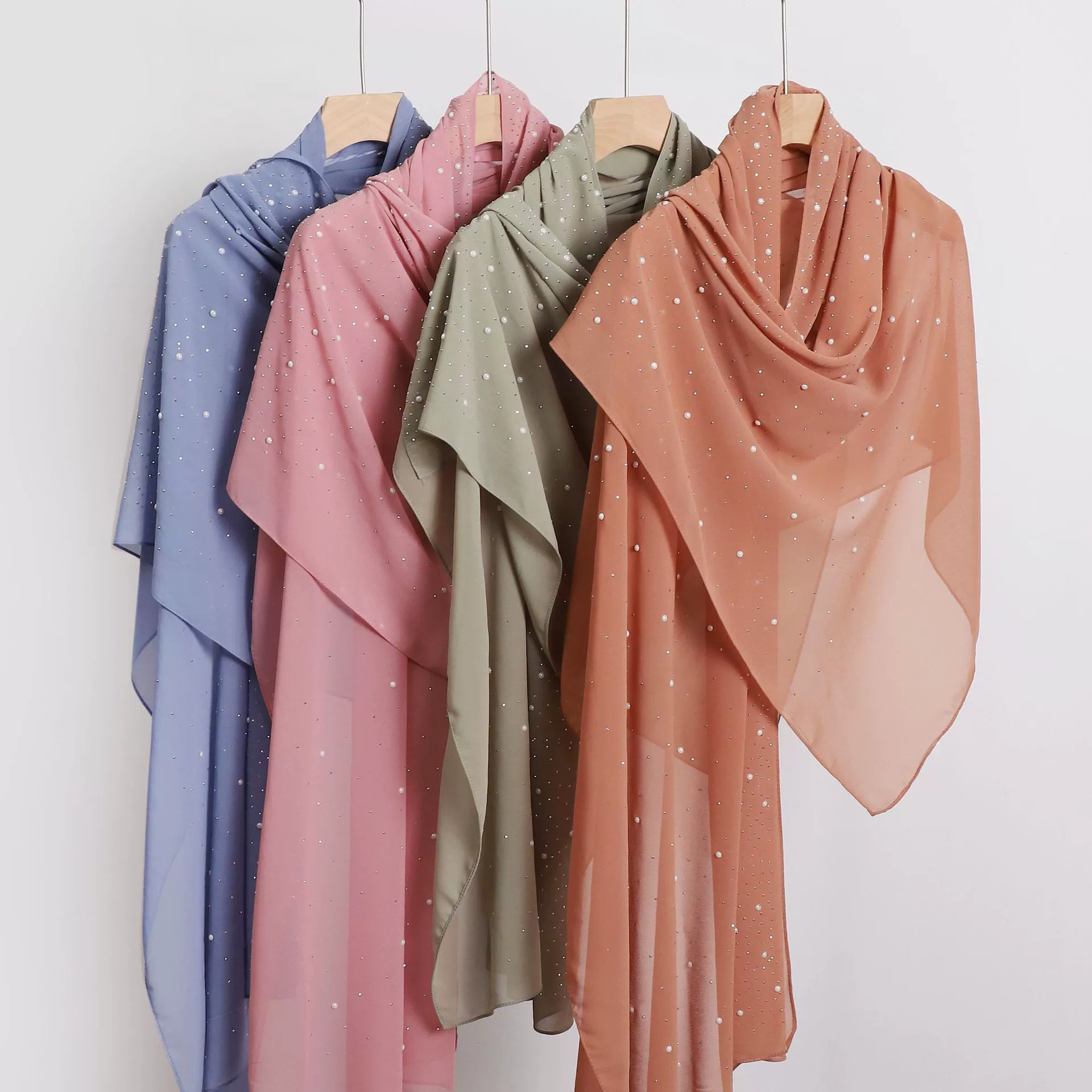[跨境新款珍珠雪纺陶瓷满天星钻长巾回族纱巾中东马来包头巾 hijab]