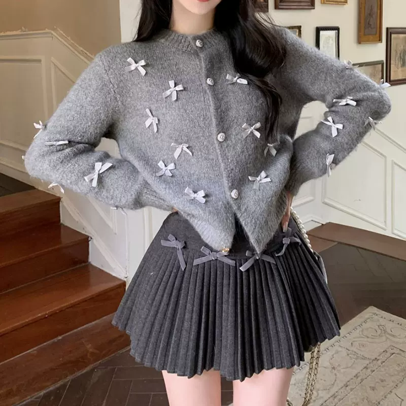 法式小香风重工蝴蝶结针织衫秋冬短款宽松圆领洋气时尚软糯毛衣女