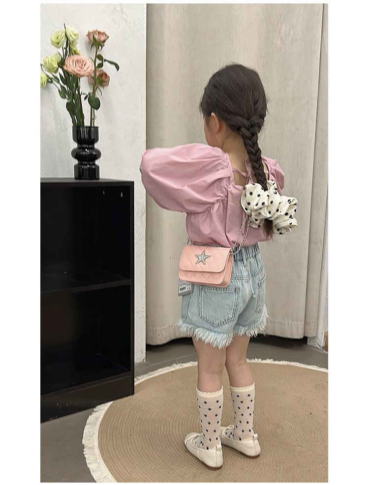131g Weight Polyester Lining Material Flip Cover Closure Type Single Shoulder Strap Strap Type Crossbody Bag Bags Type Casual, Shopping Occasion Pu Leather Material Star, Solid Color, Lingge Pattern All Seasons Season Unisex Gender Basic, Classic Style Style Square Shape Medium Size Unisex Medium Pu Leather Star Solid Color Lingge Basic Classic Style Square Flip Cover Crossbody Bag 3