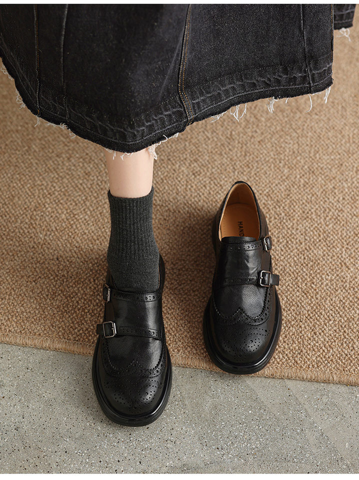 Giày loafer nữ mũi tròn bít phong cách Anh quốc, khóa thắt lưng trang trí — màu nâu chi tiết 2