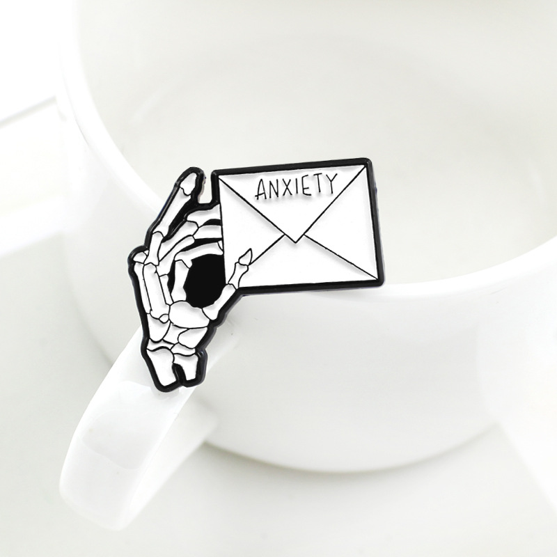 6g Weight Brooches Classification Daily Occasion Simple Style Pin Palm Alloy Asymmetrical Unisex Brooches