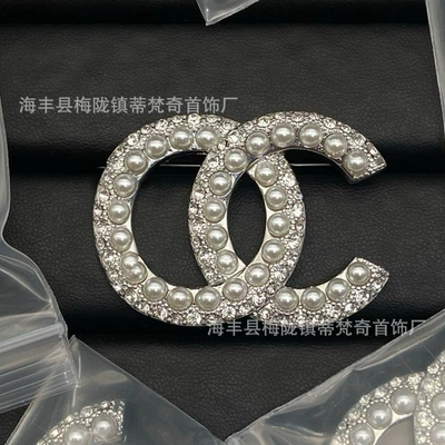 Tassel Versatile Chanel Grandma Brooch, Yaxa sancaqları - correct-delivery-of-physical-style-17