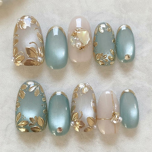 Wearable Gold Leaf Cat Eye Almond Nails European and American Ins Style High-End Gold Edge Manicure 30 Pieces Wholesale