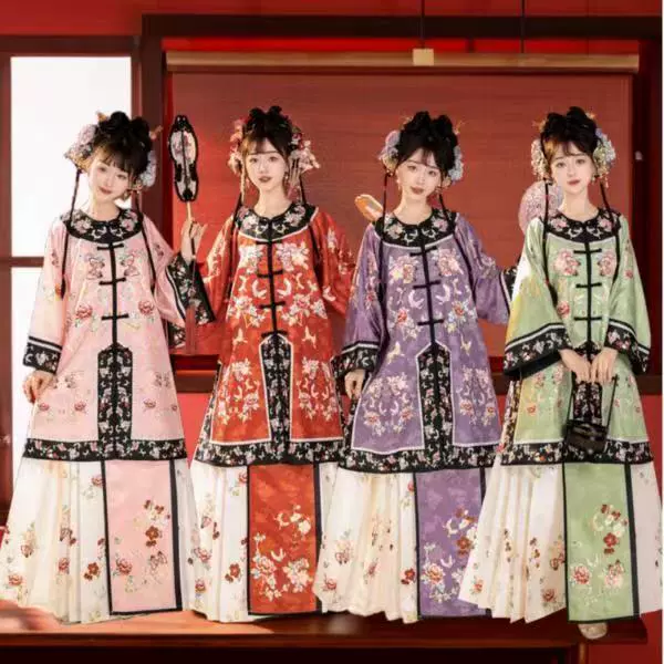 Женская одежда [Auspicious] Gege династии Цин: двубортная этническая придворная одежда династии Цин с круглым вырезом, большие размеры Mamian в конце династии Цин.