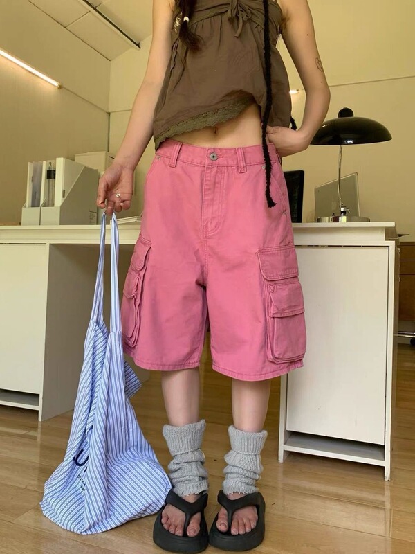American-Style Plus-Size Washed Pink Pocket Cargo Denim Cropped Pants for Women, Street Style, Straight Loose Fit, Slimming Wide-Leg Mid-Length Pants American-Style Plus-Size Washed Pink Pocket Cargo Denim Cropped Pants for Women, Street Style, Straight Loose Fit, Slimming Wide-Leg Mid-Length Pants