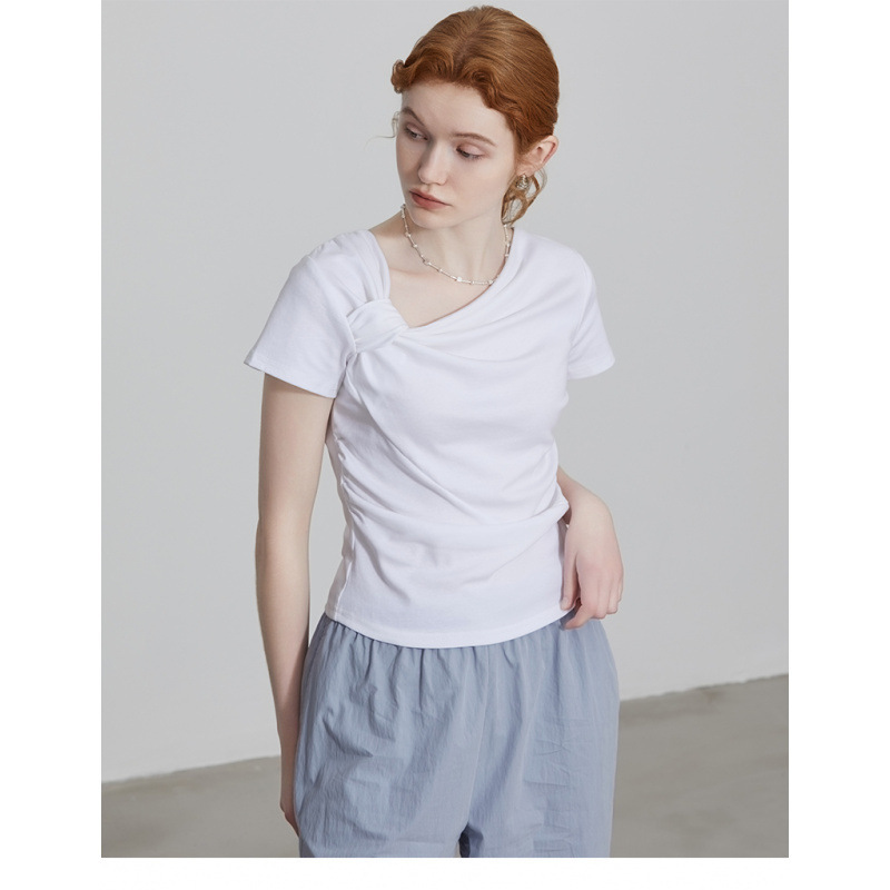 不規則なオフショルダー半袖Tシャツレディース夏新作ツイストプリーツデザインTシャツカジュアルショートトップ|undefined