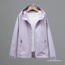 冲锋衣女外套春秋韩版2025宽松大码短款新款休闲外套防风连帽夹克