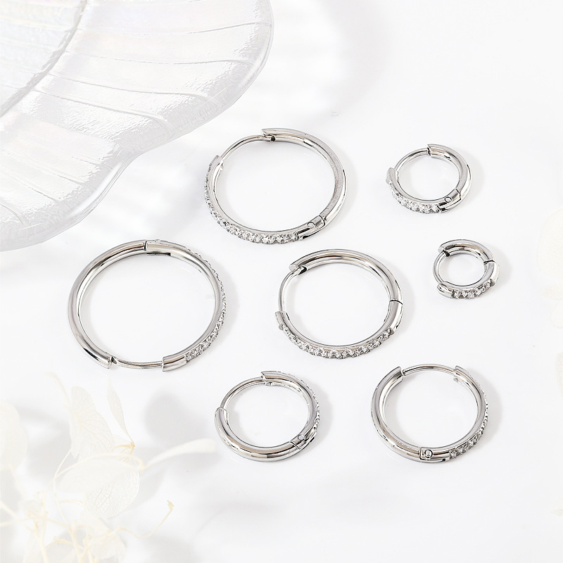 Zesen 2.5x20mm Gold Stainless Steel Carved Zircon Ear Studs 1.2mm Titanium Steel Ear Buckle 1.6mm Carved Diamond Earrings detail image 7