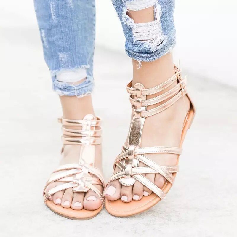 Hot-selling ethnic-style flat sandals in 2021, multi-color snake-patterned lace buckle women's sandals for export, large-sized consignment undefined