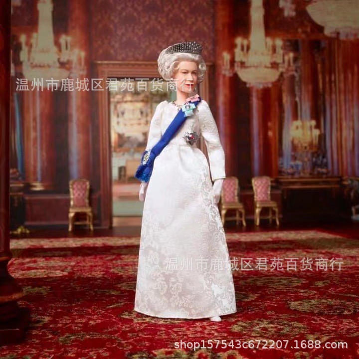 跨境新品英国女王伊丽莎白女王树脂娃娃摆件桌面卧室纪念装饰摆件