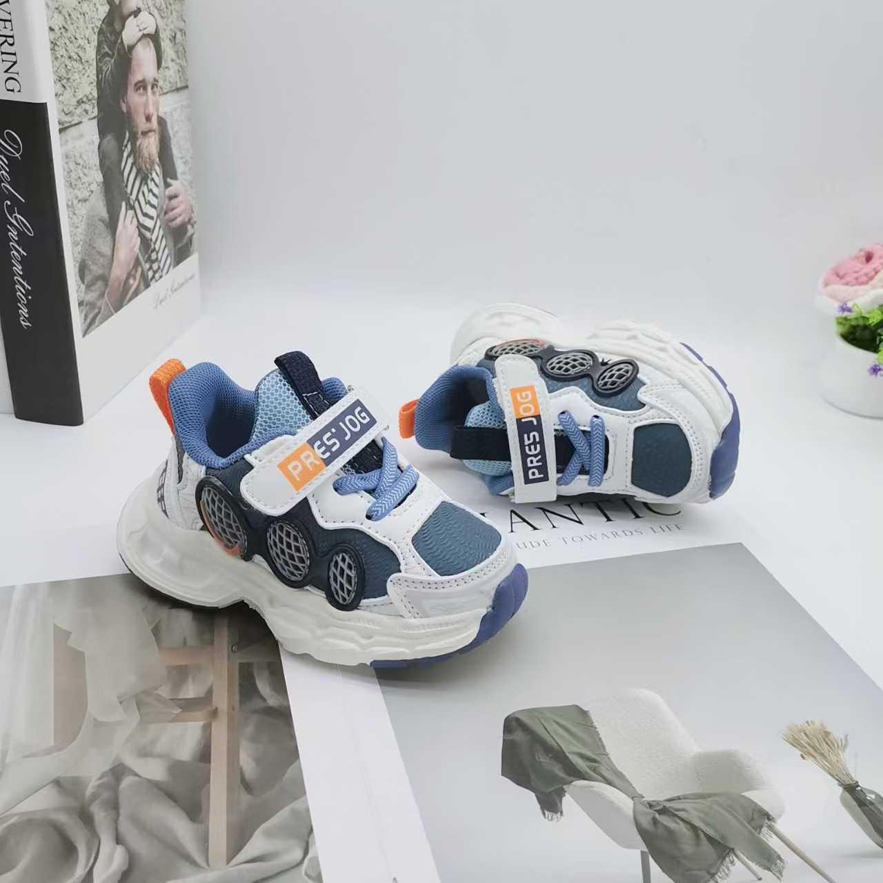 Otoño nuevo 2025 zapatos de cuero para niños y niñas zapatos deportivos para bebés zapatos de correr para niños y niñas