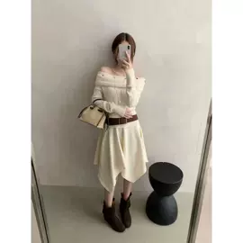 女式针织衫;半身裙;吊带背心