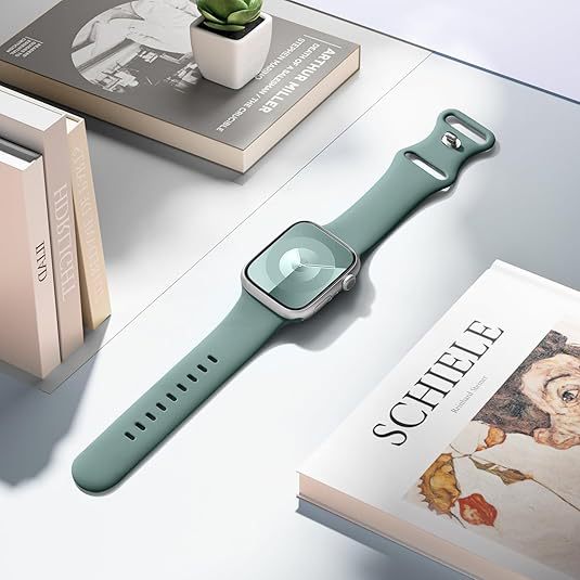 Suitable for Apple wristbands with 8-shaped clasp, butterfly clasp, single-color silicone Apple watch 5/6/7/9 silicone watch strap undefined