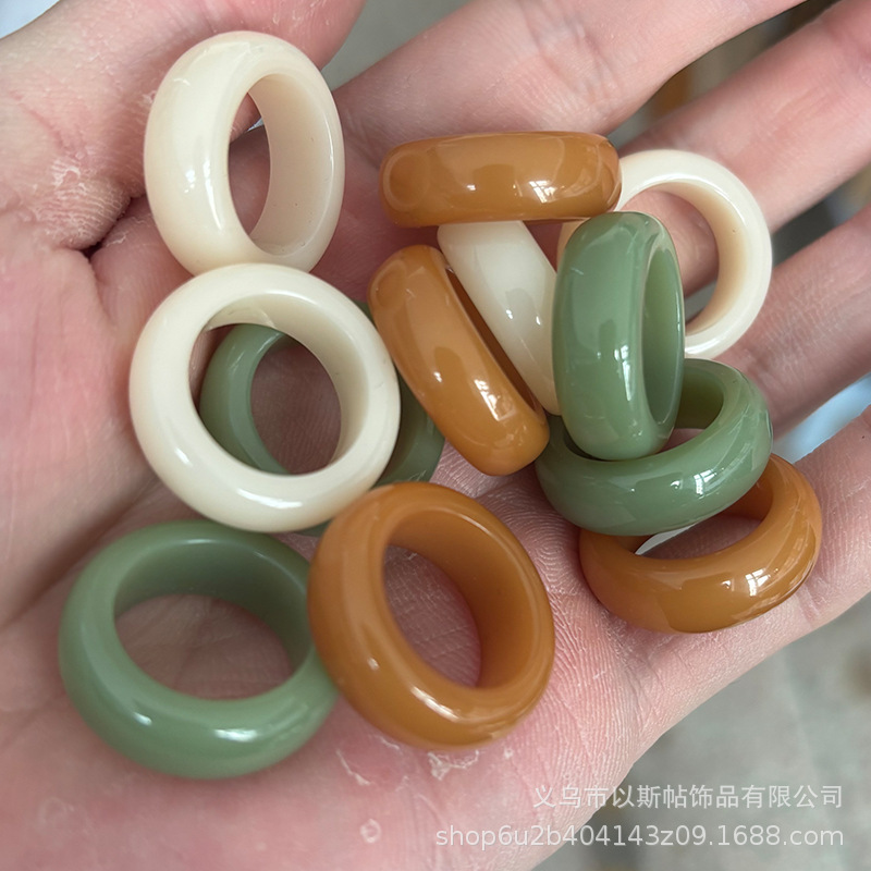 Factory wholesale imitation bodhi running ring white jade bodhi weathered yellow yin leather green DIY hand string beads play accessories Factory wholesale imitation bodhi running ring white jade bodhi weathered yellow yin leather green DIY hand string beads play accessories