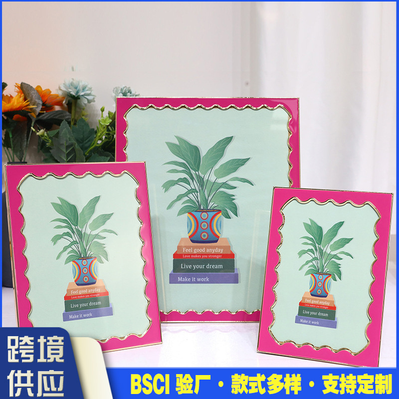 Metal Resin Irregular Photo Frame Display Stand with a High-End Feel, Wholesale from Manufacturer 6710inch American and French Style Living Room Photo Frame