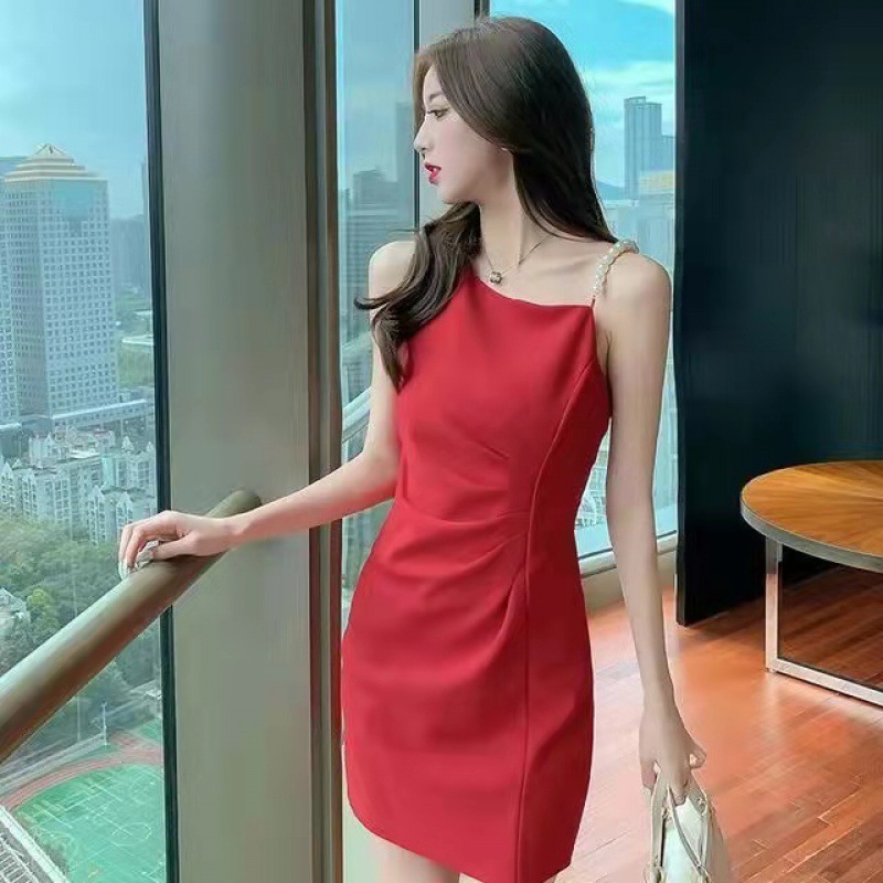 2026 New Style Pearl Strap Dress for Women, Slim Fit, Black, Slimming, Fashionable, Elegant, French Retro Little Black Dress