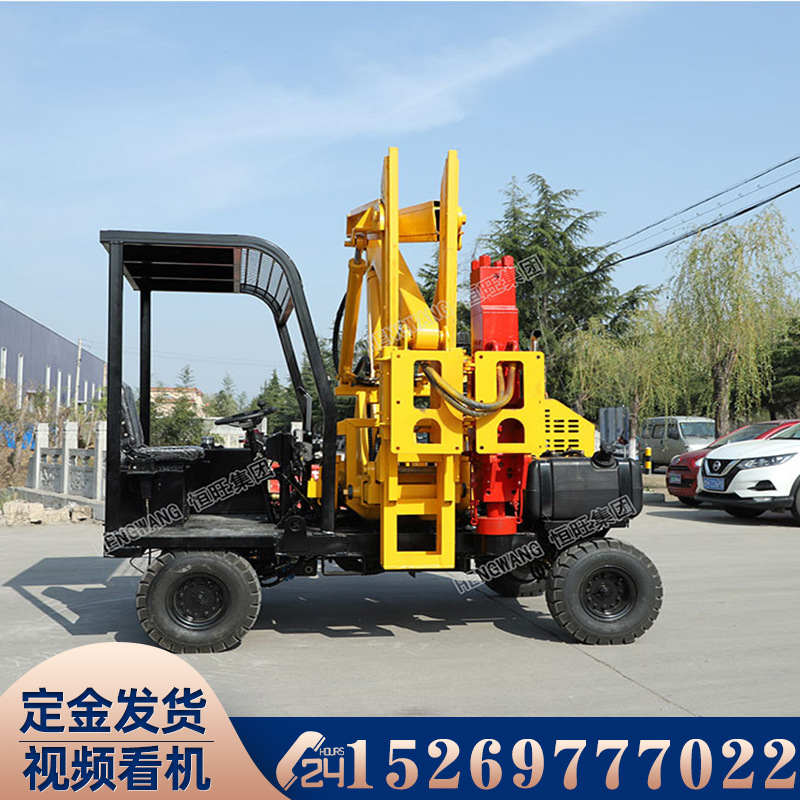 波形护栏打桩机装载式护栏打桩拔桩钻孔一体机高速公路护栏打桩机