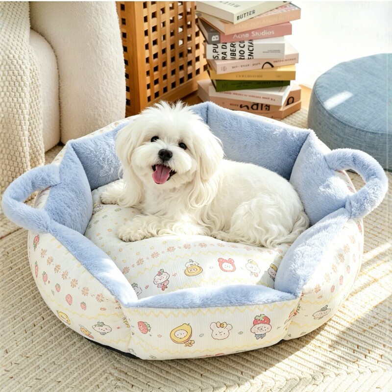Trendy cartoon-style pet bed, suitable for cats and dogs, warm and cozy, ideal for small dogs like Teddy breeds, and can be used year-round; features a plush sleeping mat