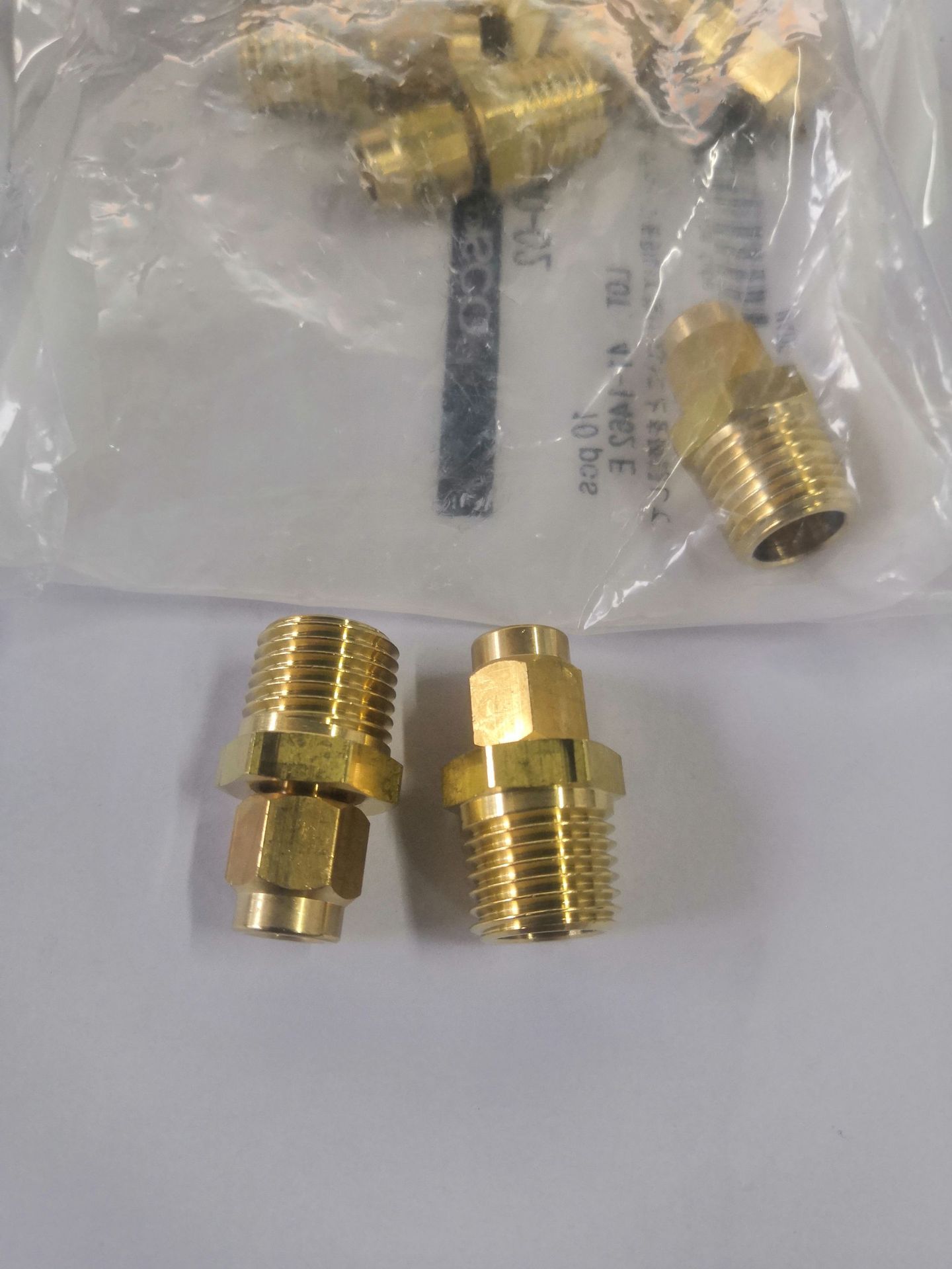 PISCO黄铜压合接头T型三通 NKE0425  NKE0640  NKE0850  NKE0860