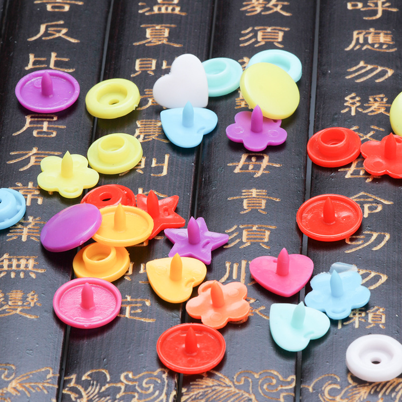 Amazon T5 cuatro-articulación hebilla amor resina estrella de cinco puntas Botón de plástico herramienta de instalación de prensa de mano alicates traje