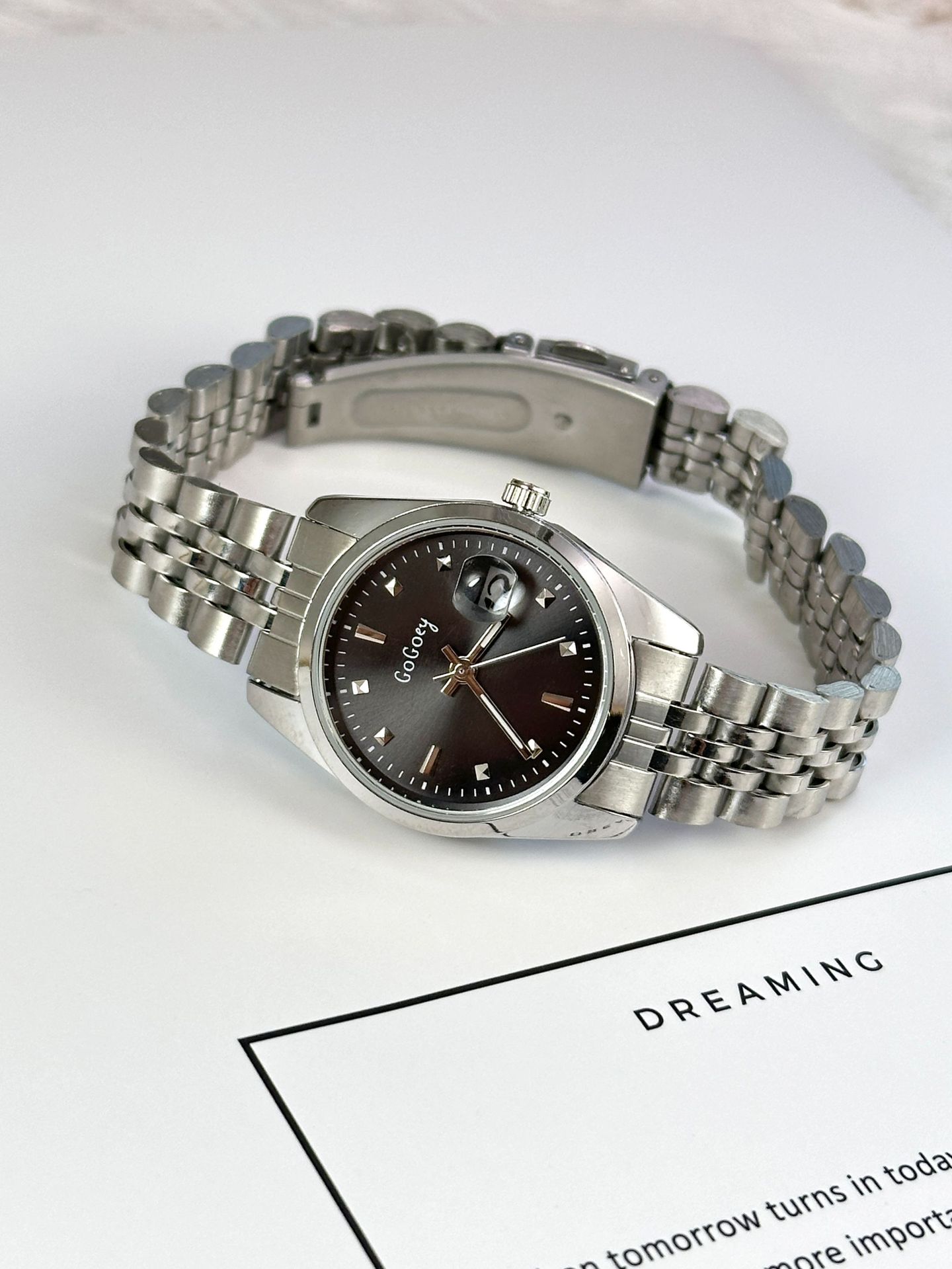 55g Weight Ordinary Glass Mirror Material Steel Belt Strap Material Watch Classification Pointer Display Type Double Side Snaps Buckle Style Round Dial Shape Casual, Daily Occasion Quartz Movement Solid Color Pattern Women's Gender Classic Style Style Classic Style Solid Color Double Side Snaps Quartz Watch Women's Watches 16