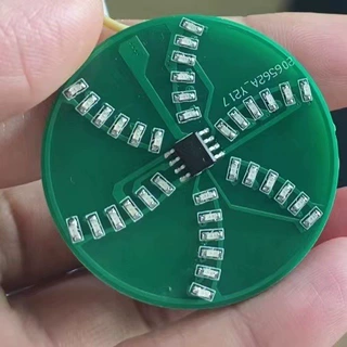 流星雨IC  上电闪  可串联或并联多个LED