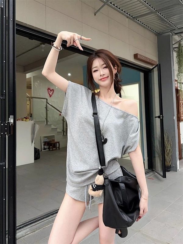 ツイストオフショルダー半袖Tシャツレディース夏新作ゆったりレイジースタイルオフショルダーアメリカンホットガールトップ|undefined