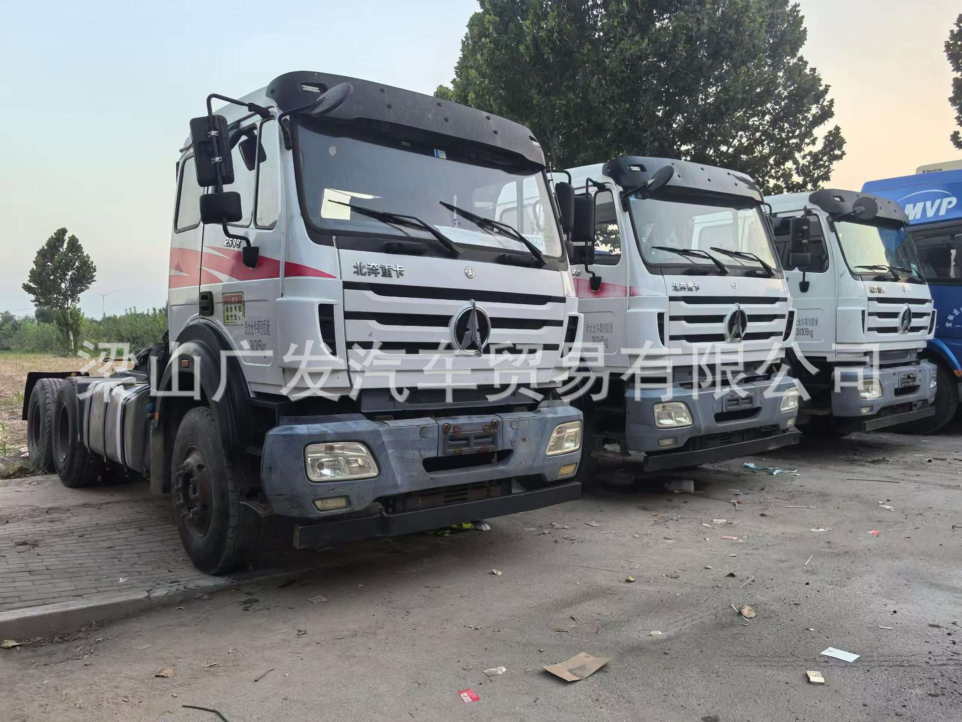 Used Beiben heavy-duty truck tractor head, 6x4 dual-drive diesel semi-trailer truck, in excellent new condition, suitable for export