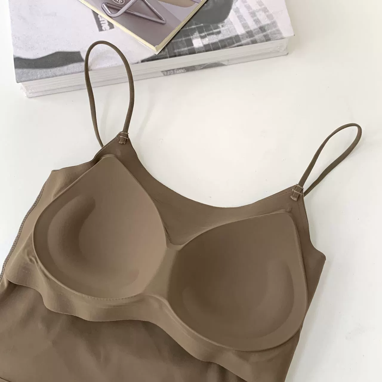 Силк кружевной топ-к camisole (женщины), встроенные чашки, тесемка открытая спинка, один размер