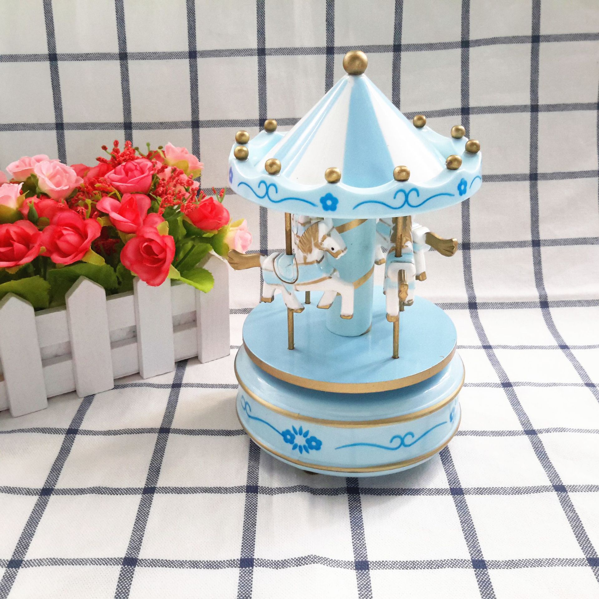 Sky City Carrusel Caja de música pareja creativo Regalo de Cumpleaños juguete accesorios para hornear plug-in