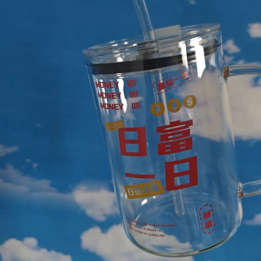 Resistente al calor ins Internet celebridad de gran capacidad de alta temperatura de vidrio borosilicato resistente elevar taza de agua con tapa y paja taza al por mayor