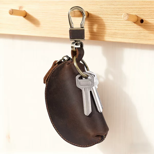 2026 New Retro Key Case Crazy Horse Leather Men's Car Key Protective Cover Compact Portable Zipper Bag