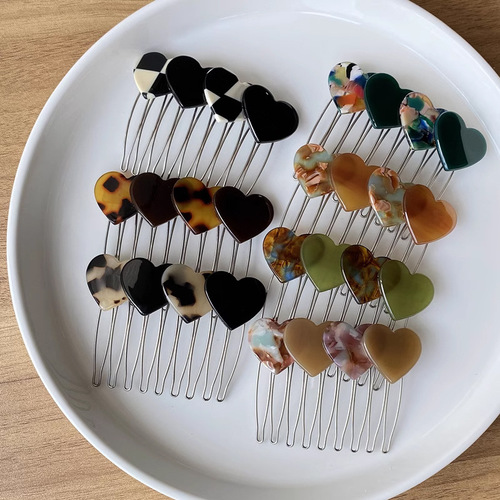Japanese and Korean cute and sweet color-blocking patchwork heart-layer bangs comb, side small clip comb, updo hair tool