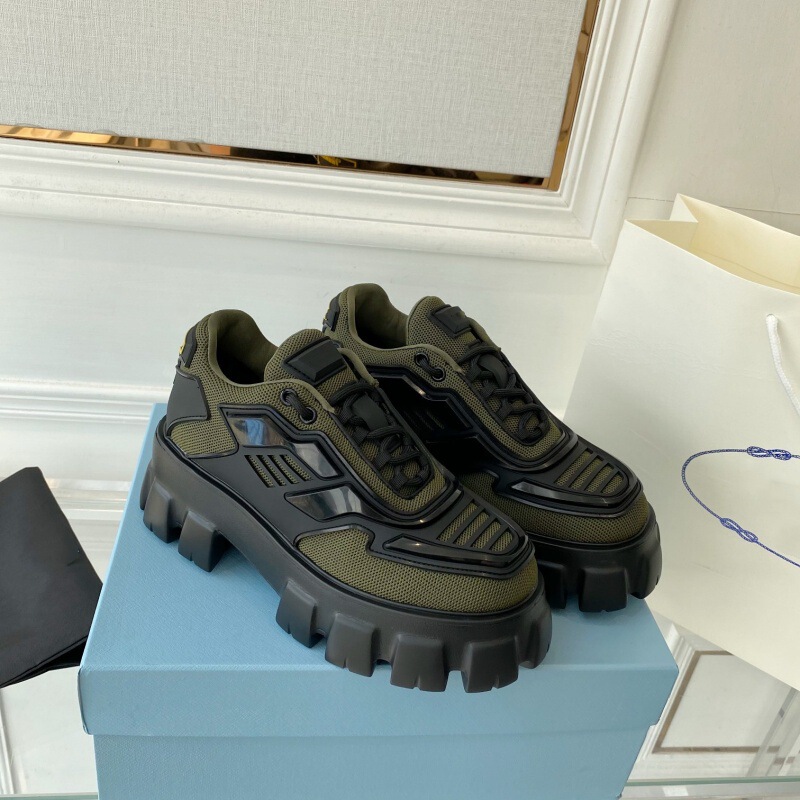 High-End Couple Sports and Leisure Triangle Thunder Robot Men's and Women's Platform Thick-Soled Height-Increasing Dad Shoes Ins