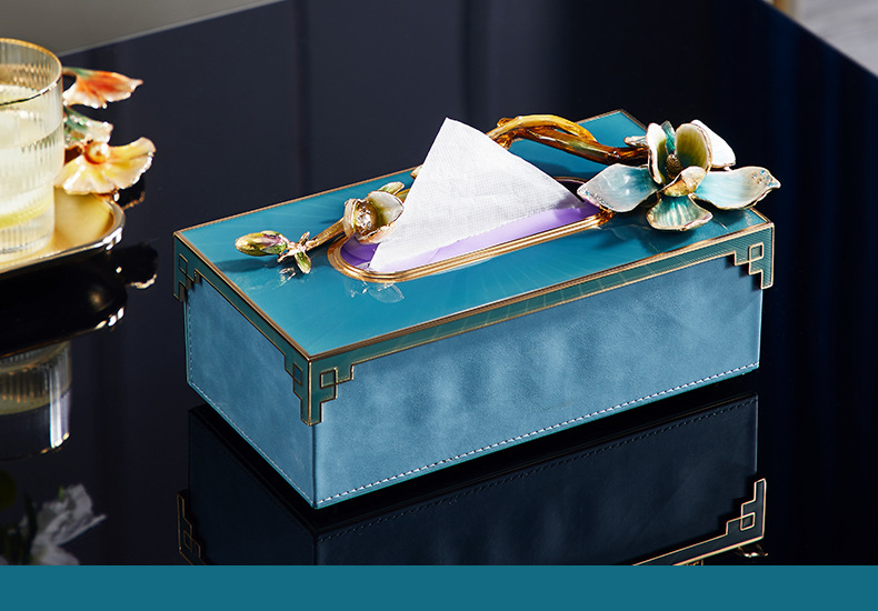 Luxury Tissue Box Image 2