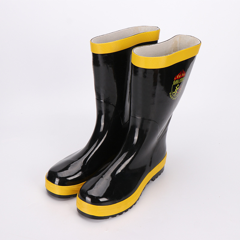 97 式消防作训靴 高筒防水阻燃 训练抢险救援专用钢板靴