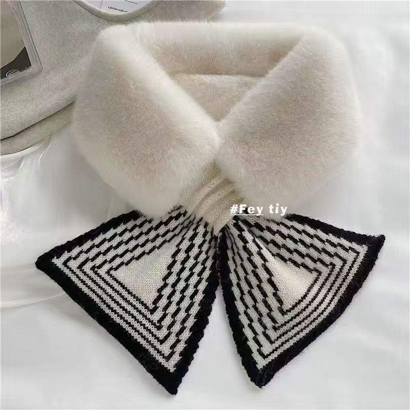 Autumn and Winter Rabbit Fur Scarf for Women 2025 New Versatile Korean Version Thickened Warm Neck Protection Plush Trendy Windproof Neck Scarf Wholesale