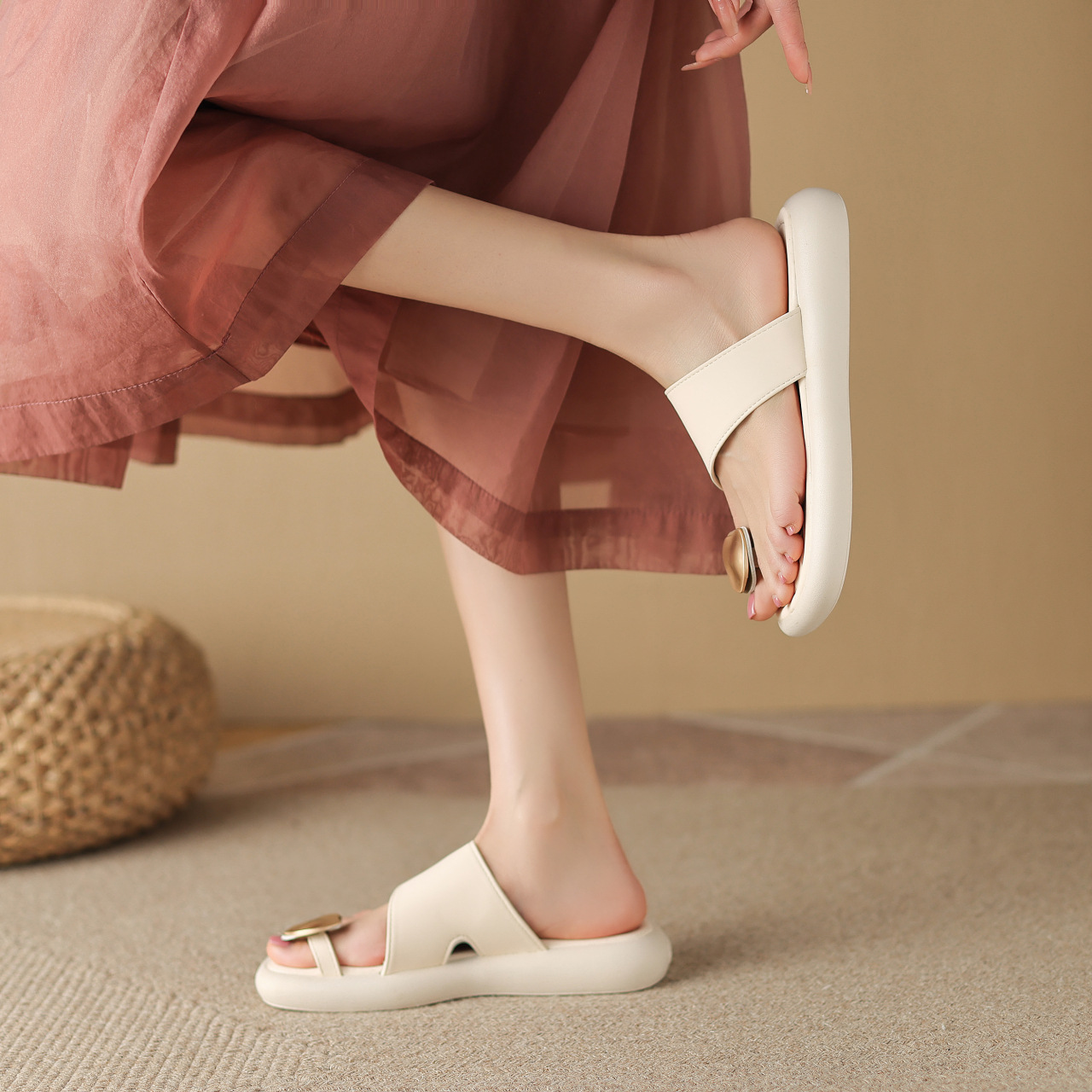 Comfy Women's Flip Flops Summer Trendy Soft Sandals Slippers_voghion.com