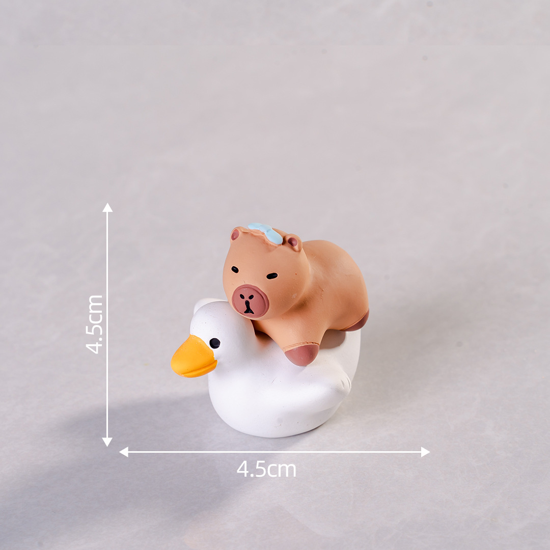 Micro paisaje creativo lindos Dolphin capibara muñeca caja ciega accesorios decoraciones accesorios de escritorio para automóviles