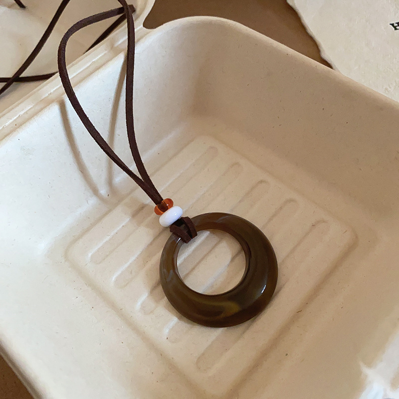 Maillard Collar retro para mujer estilo coreano nuevo suéter de nicho cadena moda otoño e invierno todo fósforo artículos de alta gama al por mayor