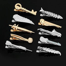 胸针;项链;袖扣