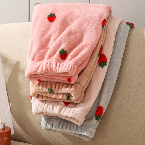 Coral velvet strawberry warm suit pajamas, women wear, autumn and winter warm home clothes, women can be girl style