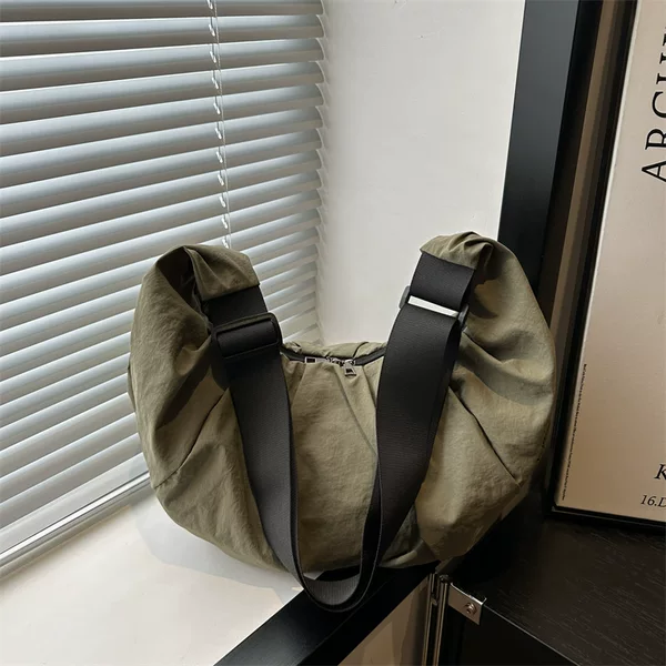 Pleated Large-Capacity Bag 2025 New Trendy Versatile Niche Shoulder Bag Textured Large Bag Student Commuter Tote Bag