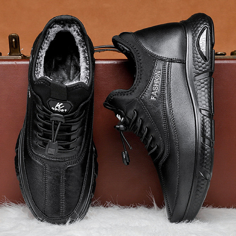 Zapatos de algodón para hombres, botas de algodón para hombres de tamaño grande, botas de cuero cálidas con botas de algodón gruesas, botas de nieve cómodas a prueba de frío.