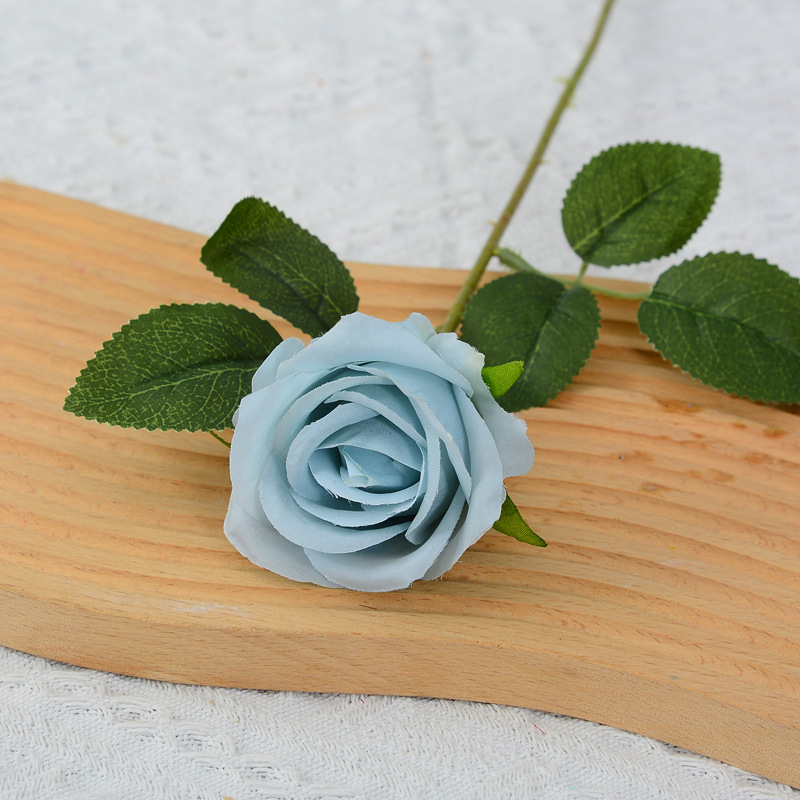 Ice blue (silk cloth)