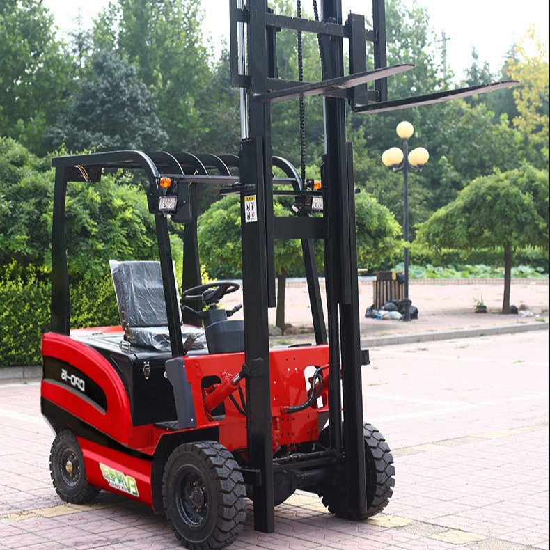 电动叉车厂家1.5吨电叉新能源叉车一吨座驾式四轮搬运跨境外