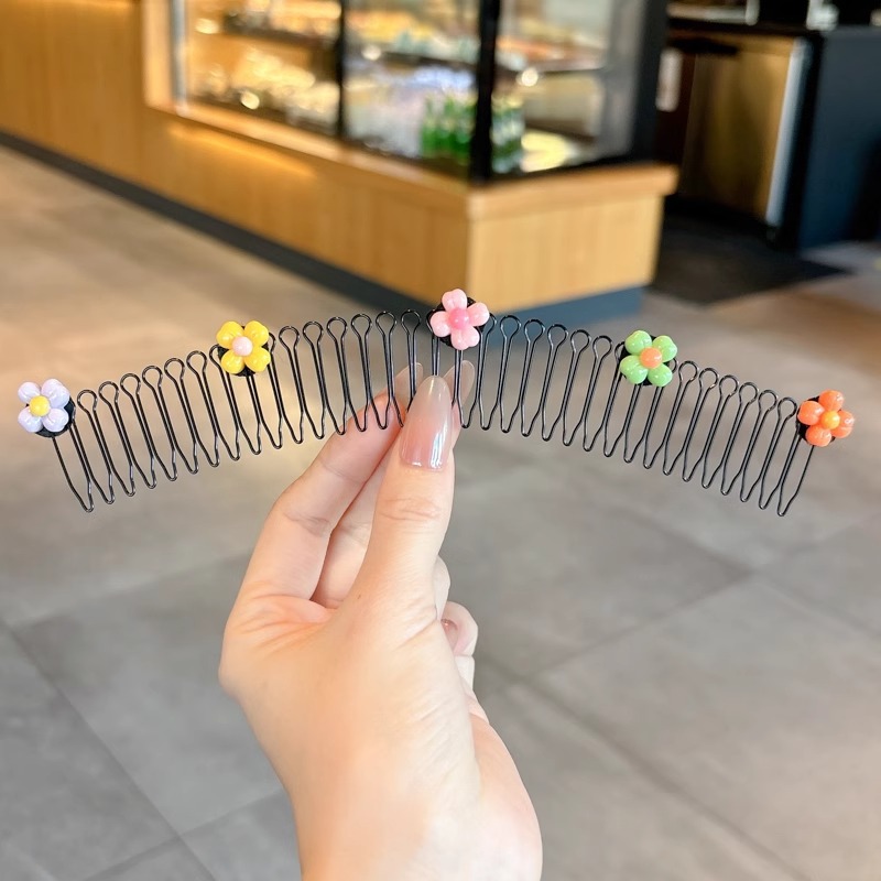 Niñas peinar la frente peinar el cabello peinar la cabeza de las niñas peinar el cabello peinar el cabello peinar el cabello peinar el cabello peinar