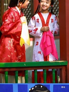 87��t�ǉ����b���ݷ�Ů�������Z�����ɫ�赸���ő���h���b