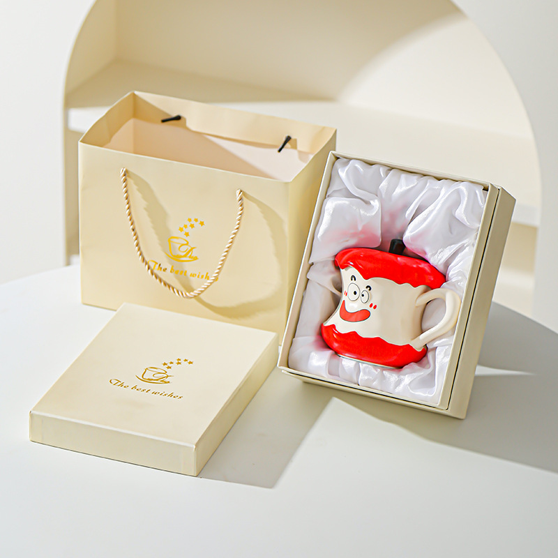 Creativo y extraño, taza de agua con cuchara de tapa, regalo de mano, taza de cerámica, taza de pareja de frutas en línea.